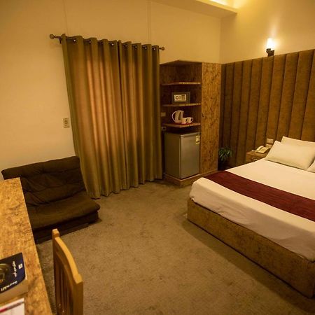 Valencia Ap Cairo Hotel Екстериор снимка